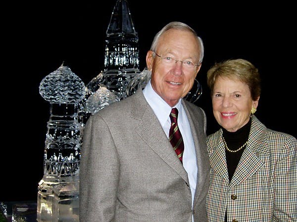 Dick Farmer passed away at age 86 after years of philanthropy and mentorship at Miami University. 