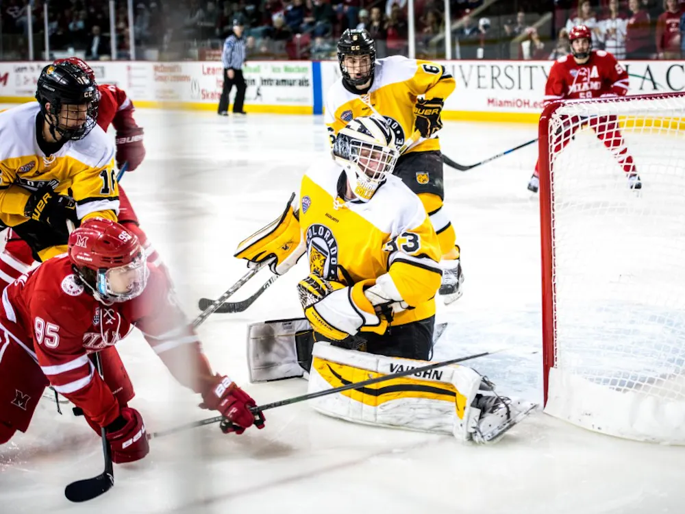 D7516 Hockey vs Colorado