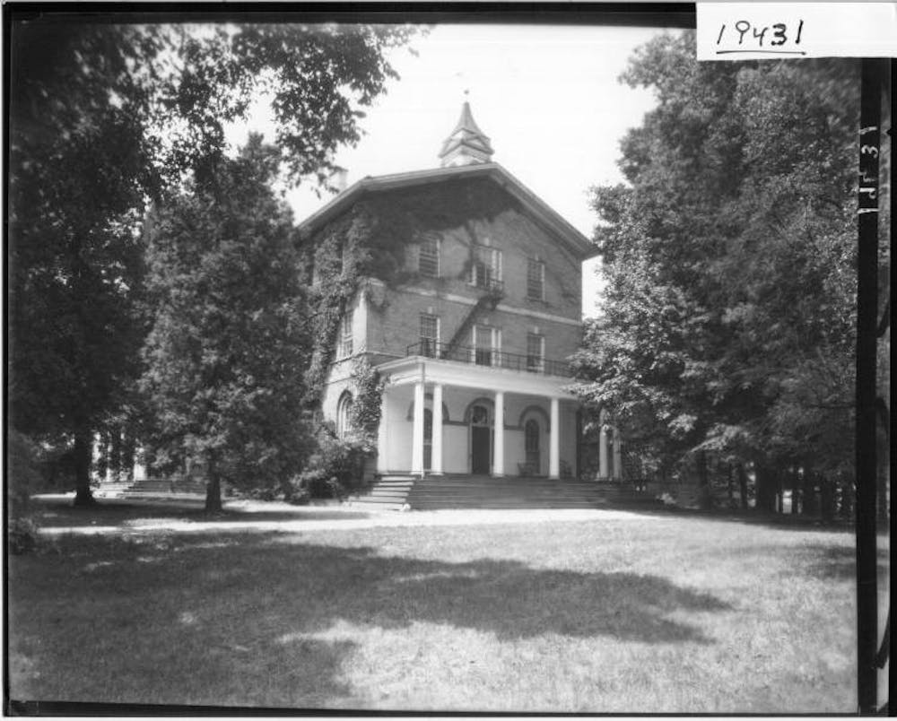 <p>Fisher Hall, formerly the main building of The Oxford Retreat, was purchased in 1927 by Miami University.﻿</p>