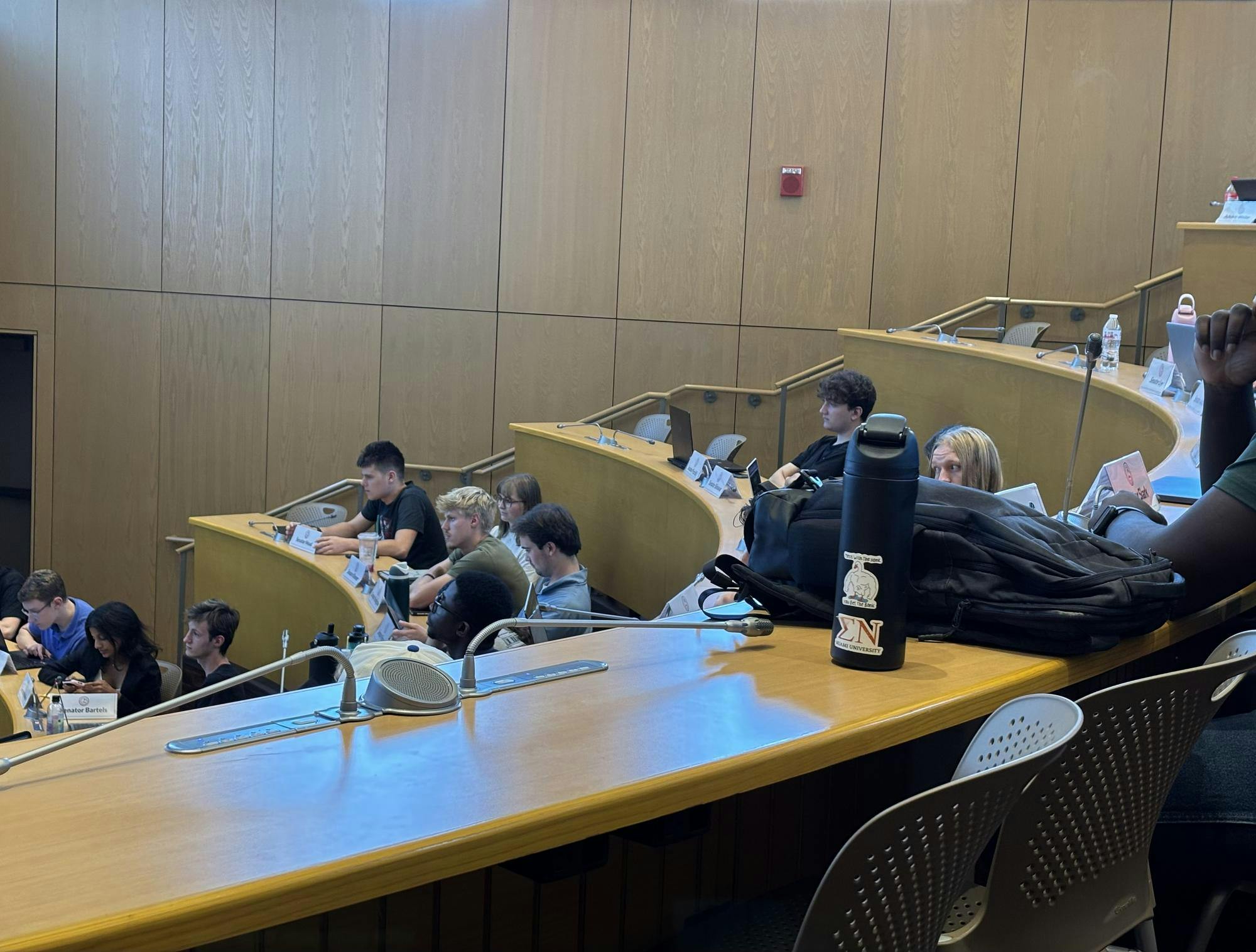 Senators discuss student concerns.