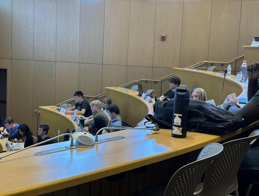 Senators discuss student concerns.