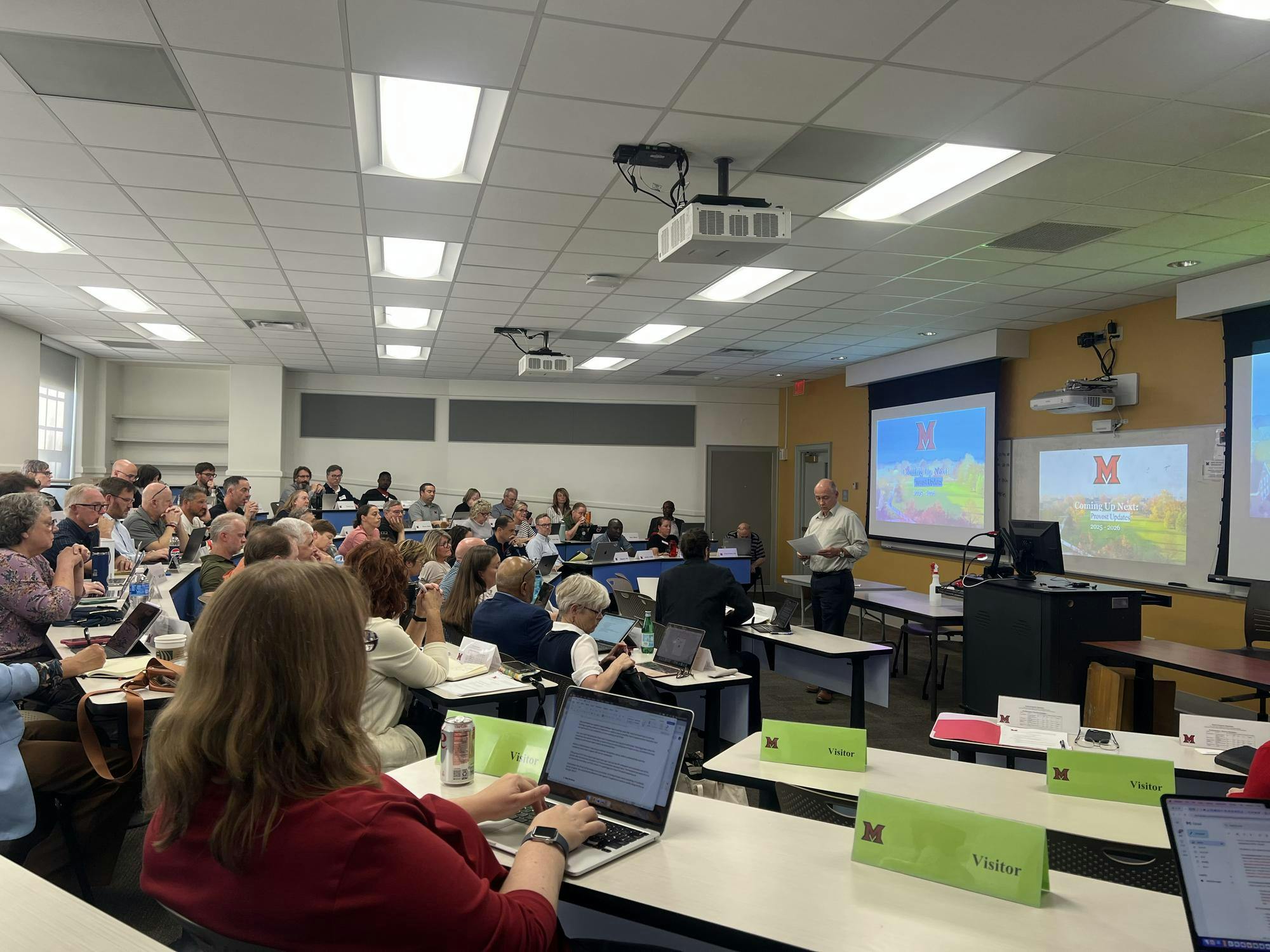 The University Senate discussed a wide variety of topics.