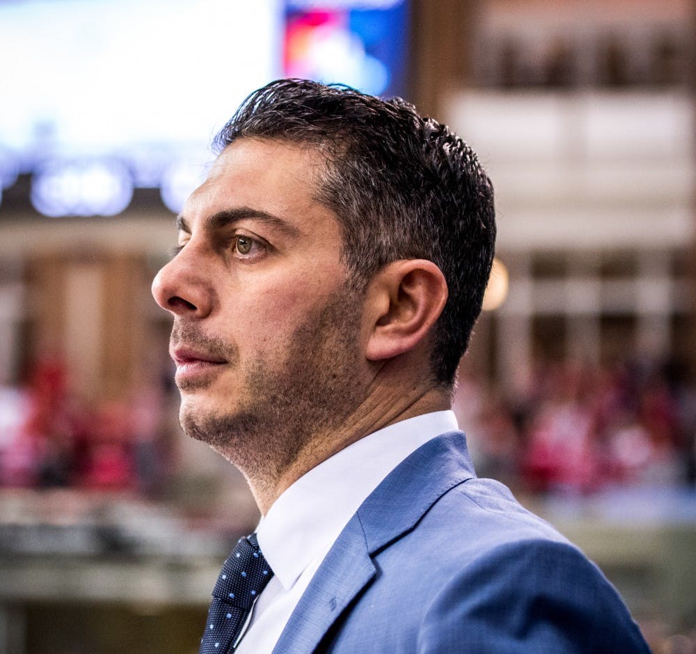 Angelo Gelfuso - The Miami Student 