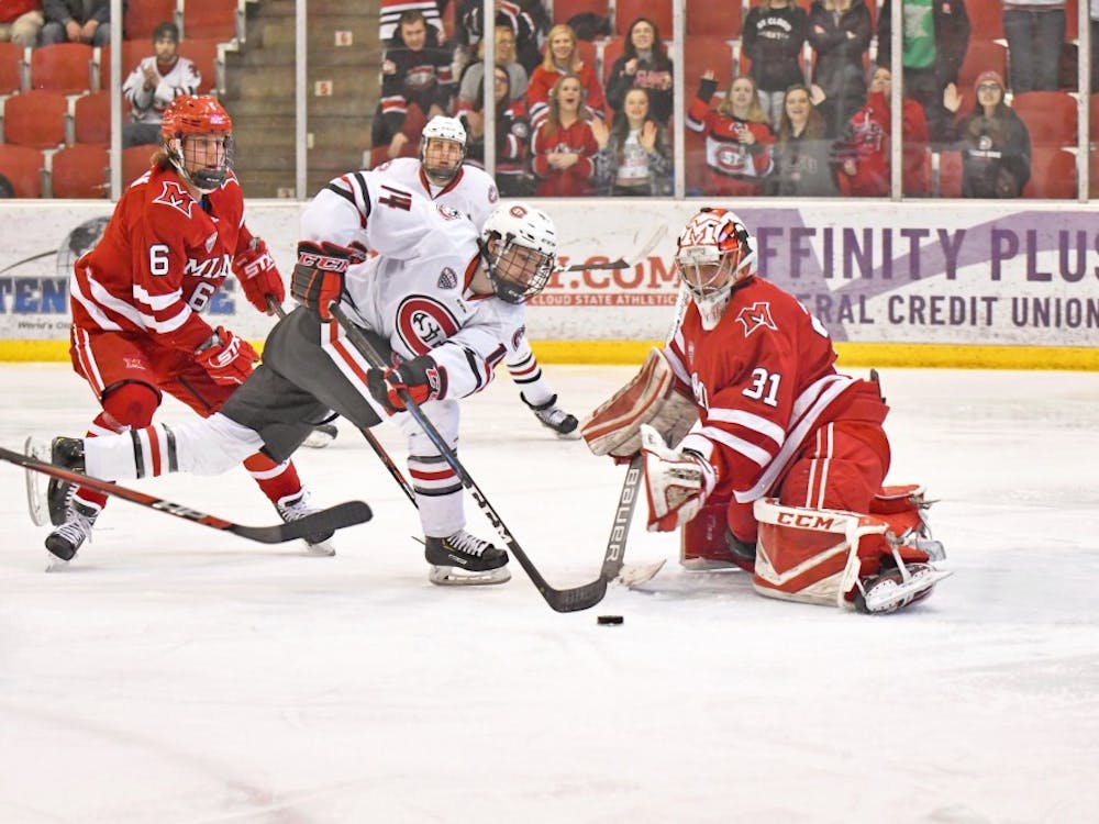 Maddie MacFarlane - SCSU Athletics