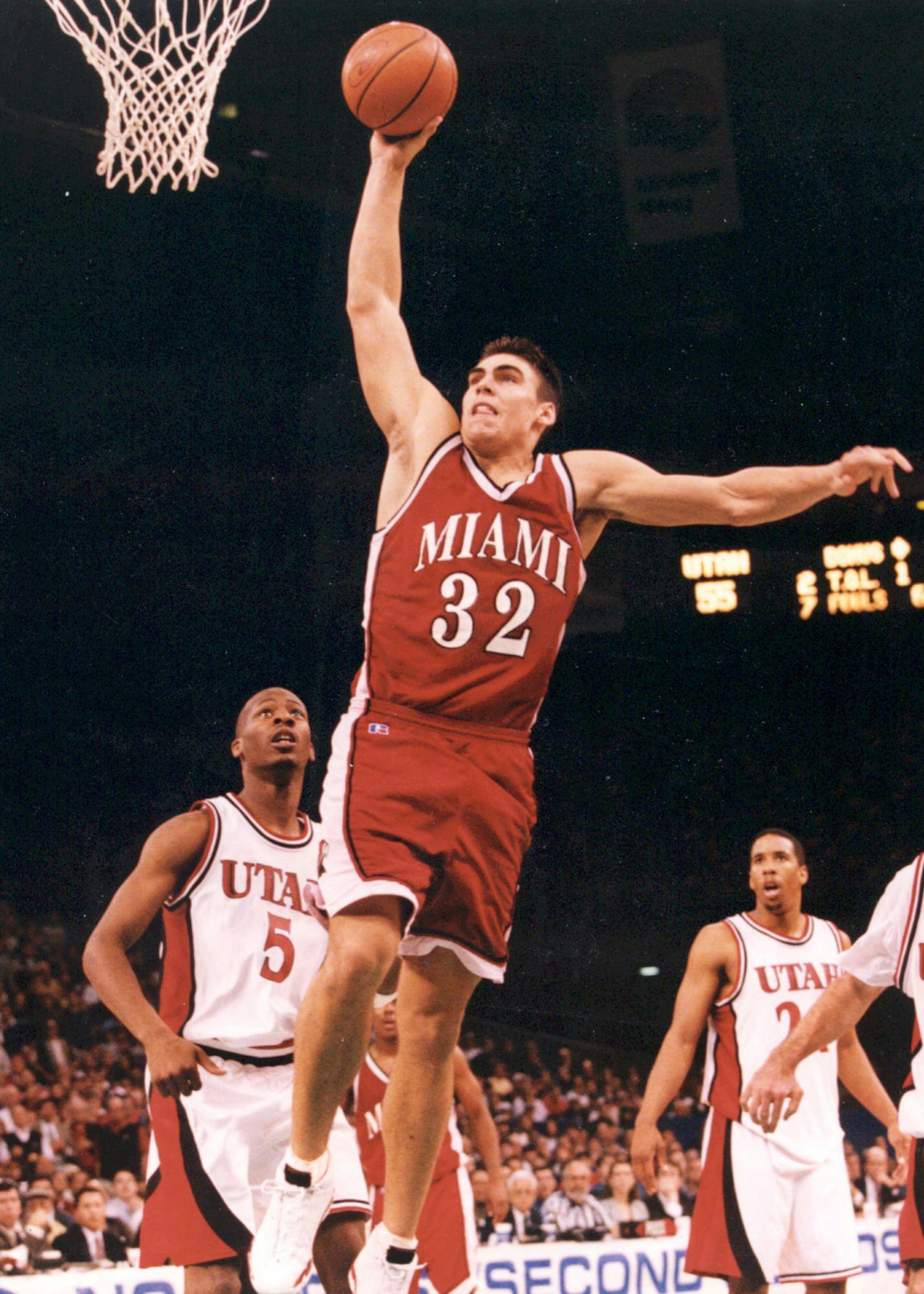 Wally Szczerbiak dunks the ball against Utah in the 1999 NCAA tournament