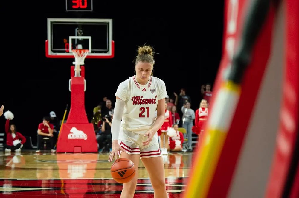 De Vries getting ready to shoot a free throw against Appalachian State