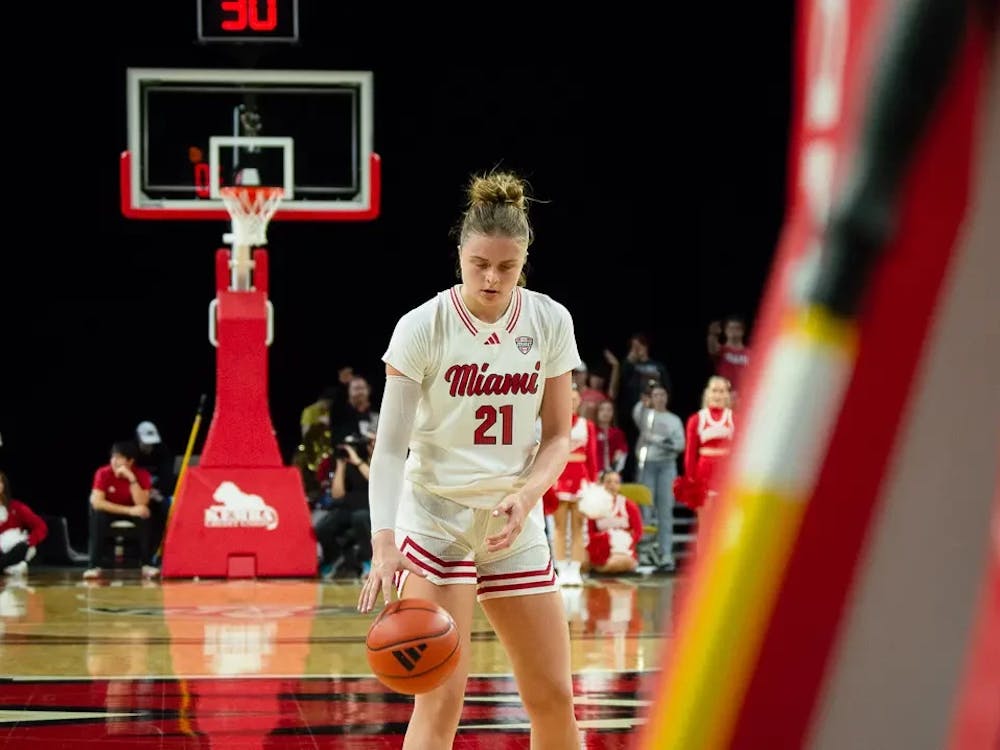 De Vries getting ready to shoot a free throw against Appalachian State