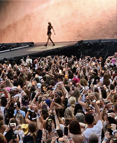 VIDEO: Crowd outside Paycor Stadium after Taylor Swift's Saturday concert  in Cincinnati