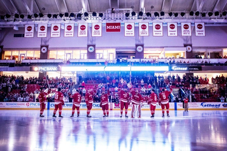 D7516 Hockey vs Colorado