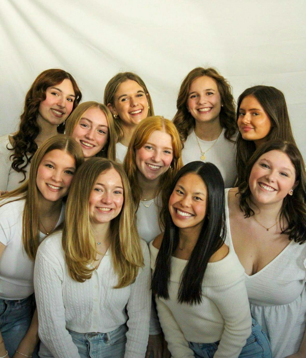 Parker Green (back, second from right) is a part of a sorority at Miami University. Photo provided by Parker Green.