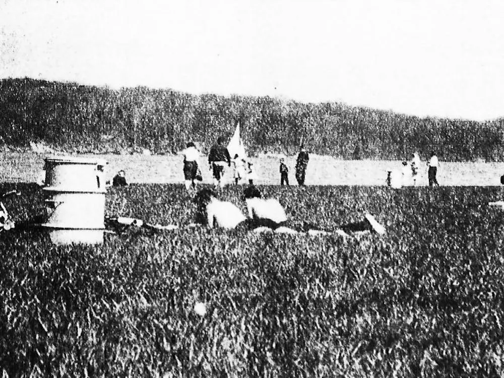 Miamians begin taking advantage of the balmy weather early in the year as they relax at Hueston Woods State Park, Circa 1963. Photo from The Miami Student archives.