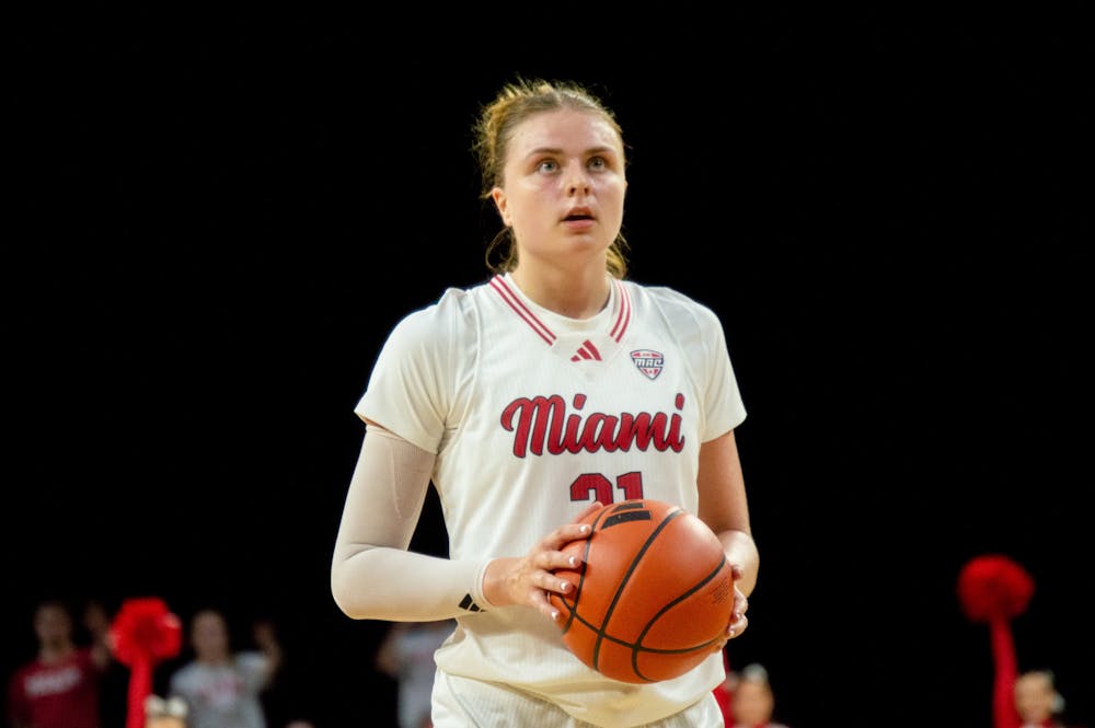 Ilse de Vries lined up for a free throw against App State on Nov. 4
