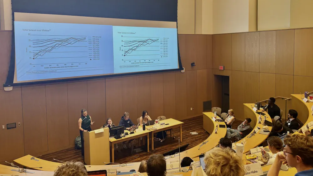 Associated Student Government approves a resolution to extend Clawson Fitness Center's hours.