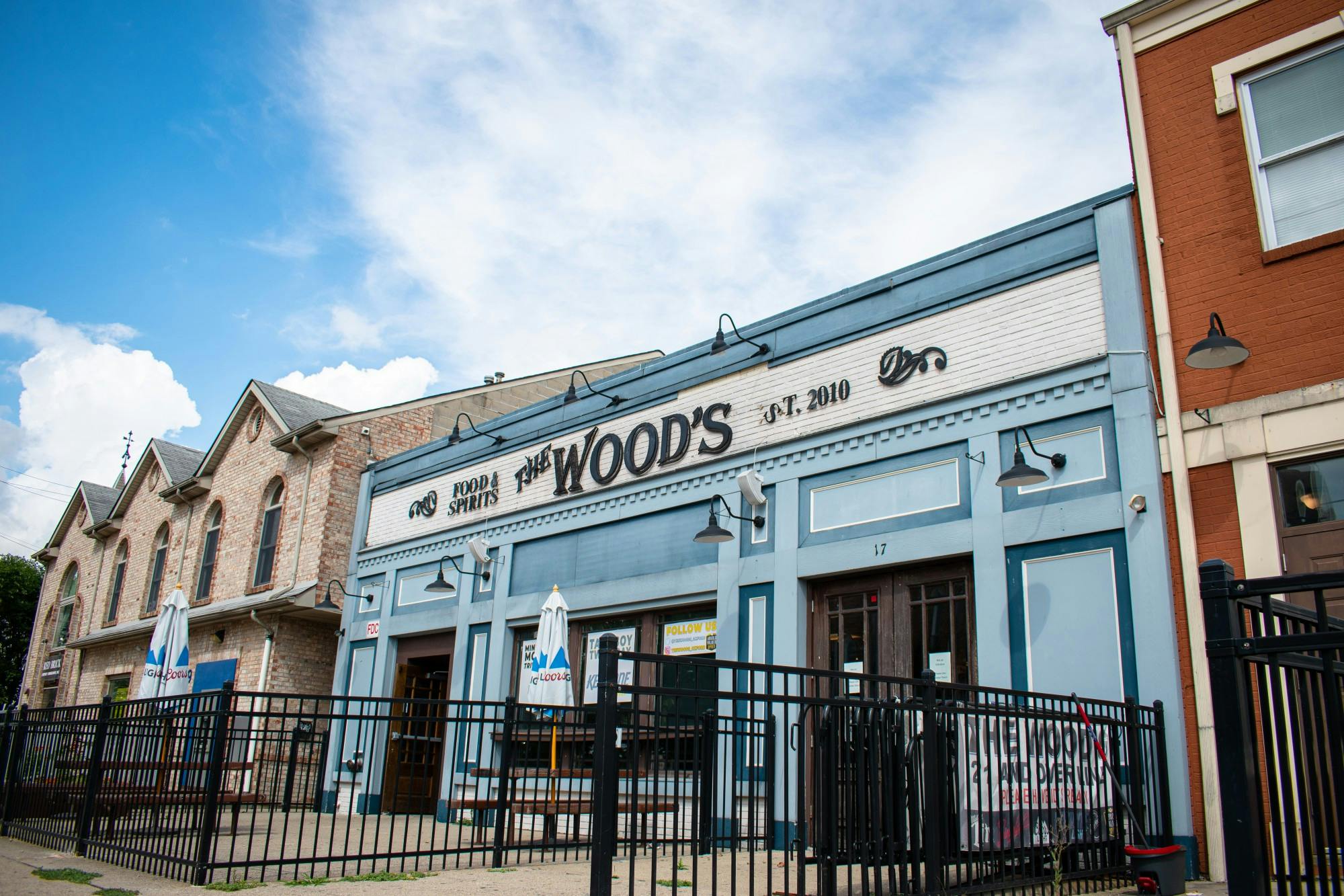 As students start returning to Oxford, the bars Uptown anticipate increased activity.