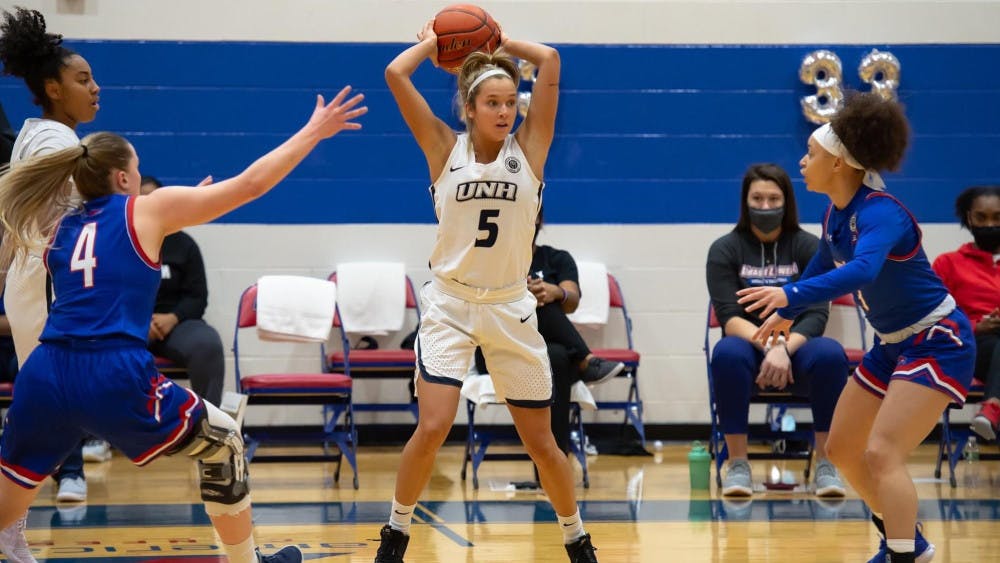 WBB-AE-Awards-Photo_-UNH-Athletics