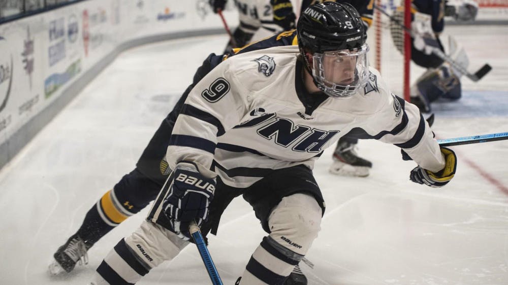 Crookshank-Photo_-UNH-Athletics