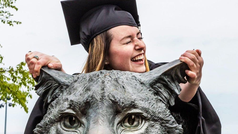 cropped-Holly-Fosher-at-her-undergraduate-graduation