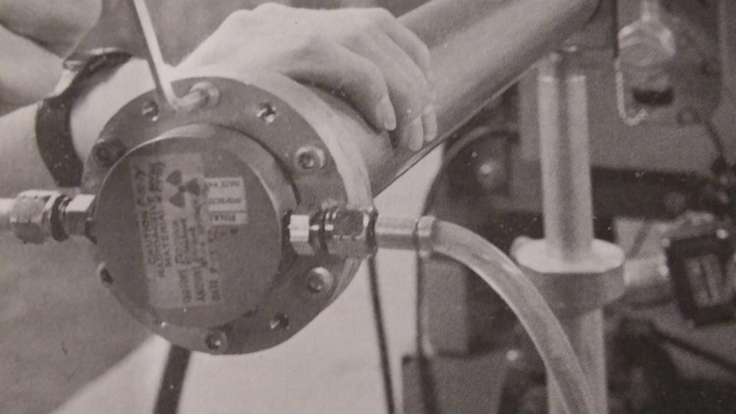 Vad-de-Graaff-accelerator-copy-scaled