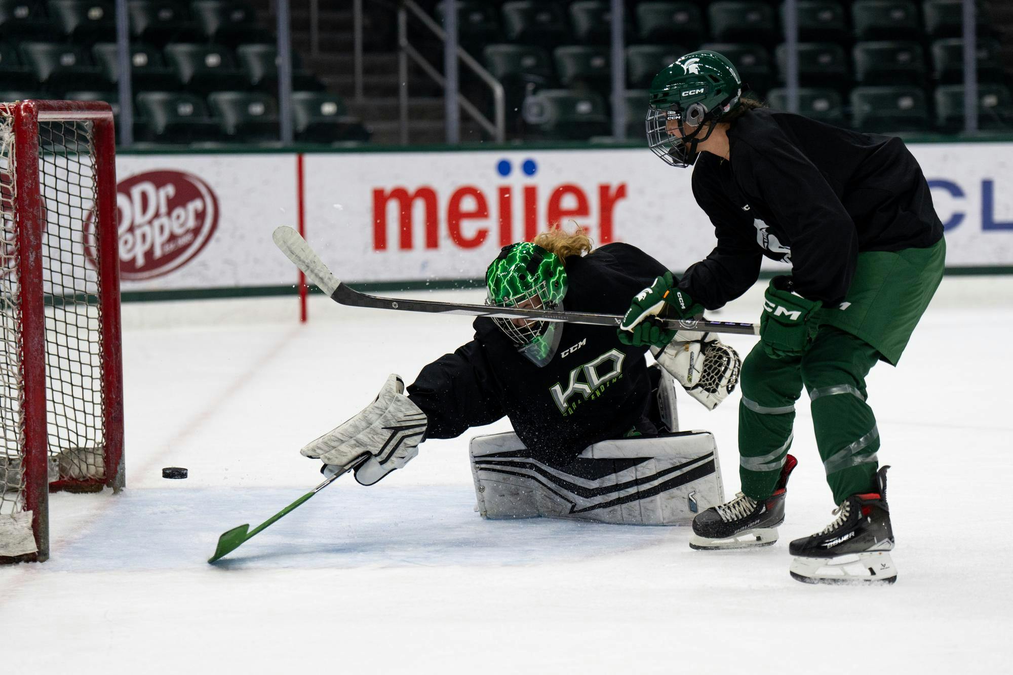 240919-bmm-w-hockey-practice-1144