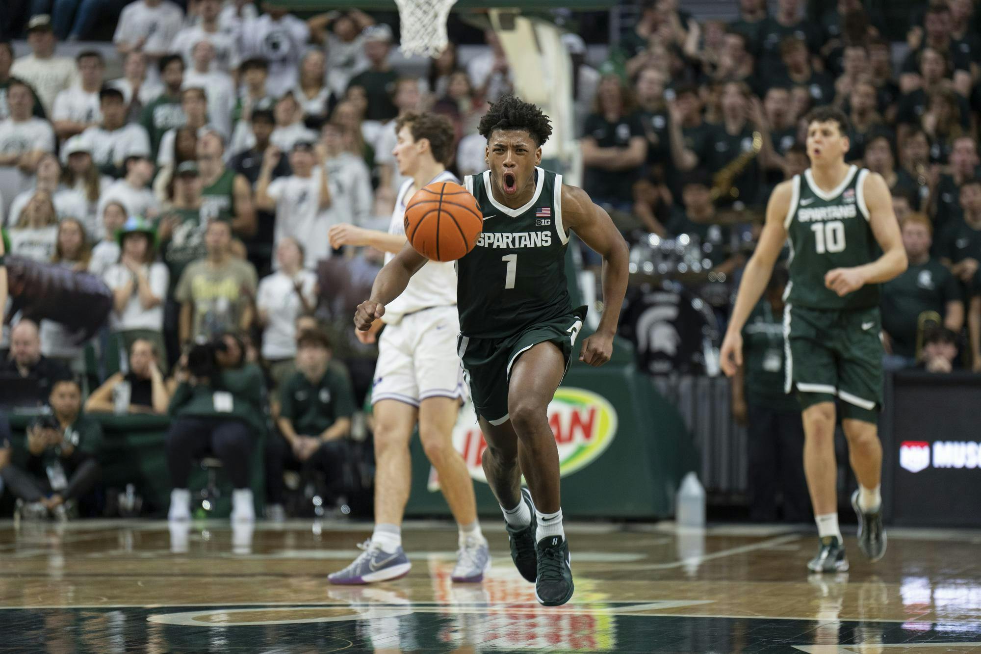 <p>MSU redshirt freshman guard Jeremy Fears Jr. (1) celebrates as Niagara hands MSU the ball at the Breslin Center on Nov. 7, 2024.</p>