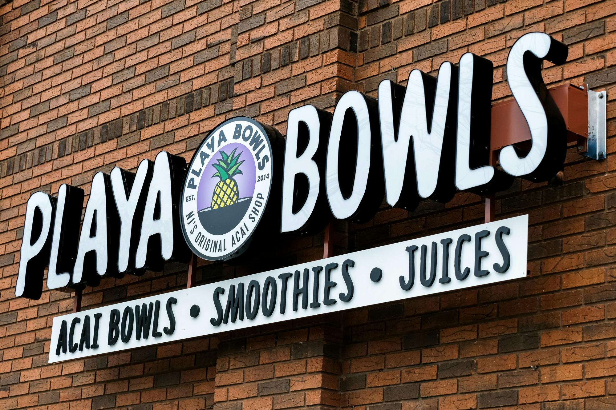 <p>Playa Bowls on Grand River Avenue on May 11, 2022.</p>