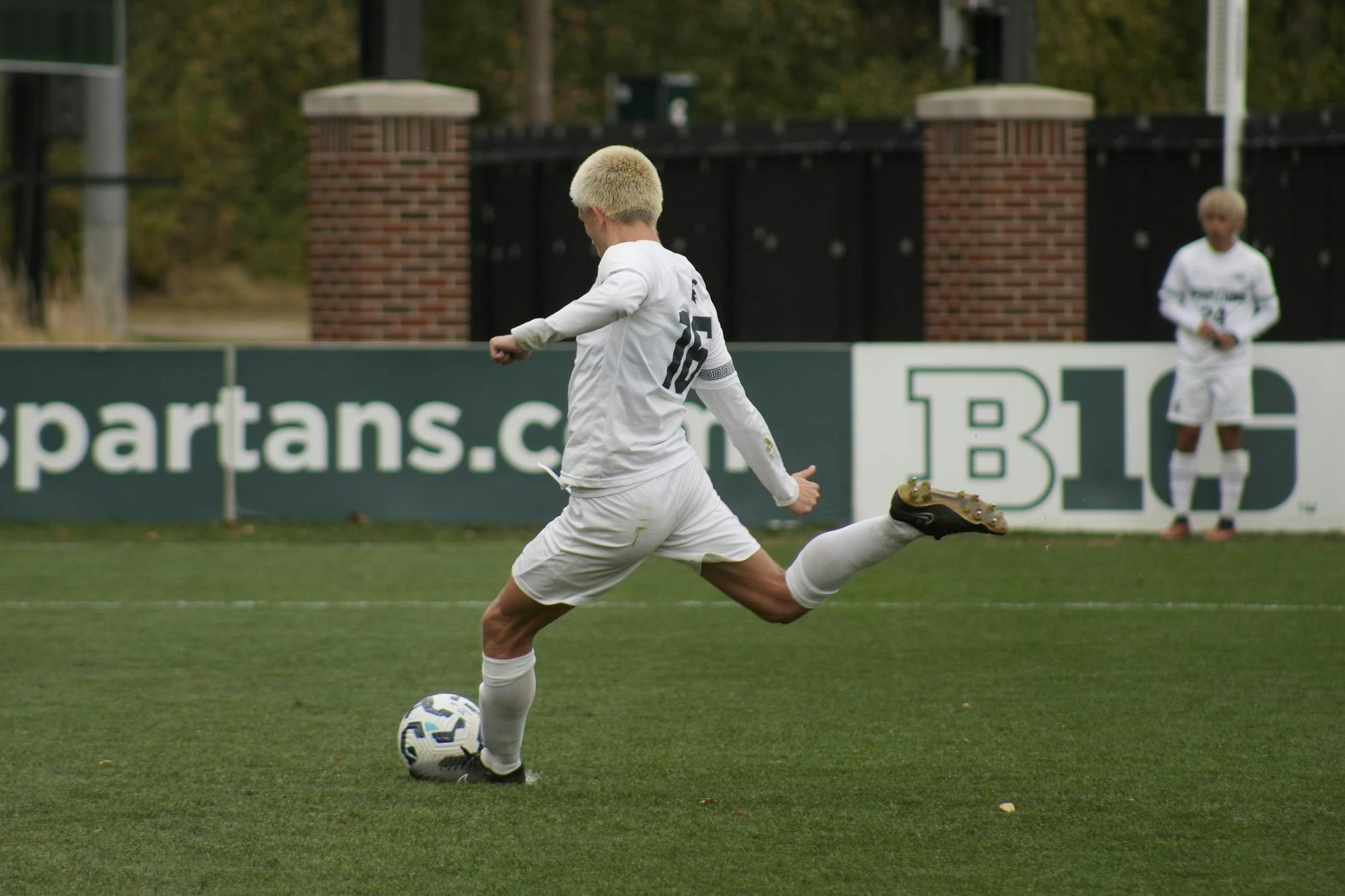 Michigan State University Sophomore Colin Arce attempts to tie the game against Rutgers on Nov. 3, 2024. 