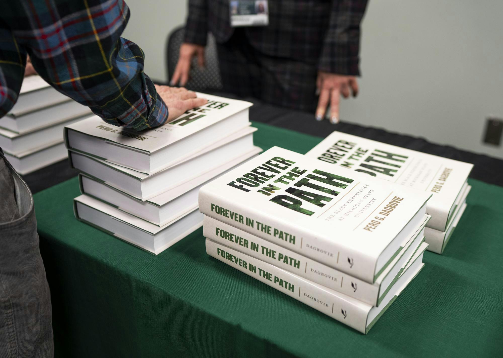 dagbovie-book022425-des-00