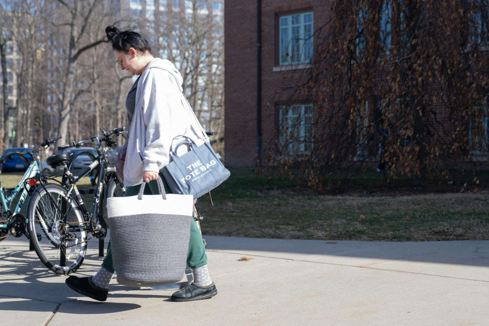 <p>MSU student packs up their stuff to leave on Feb. 14, 2023 after a mass shooting that took place on campus on Feb. 13, 2023.</p>