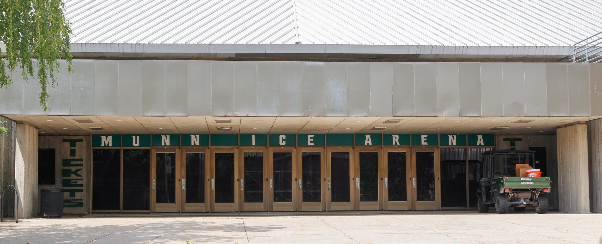 <p>Munn Ice Arena is home to the men and women's hockey teams. Join the student section or the "Munnsters" for a season pass to all games and a Munnsters hockey jersey! The arena also hosts free skates through out the school year.&nbsp;</p>