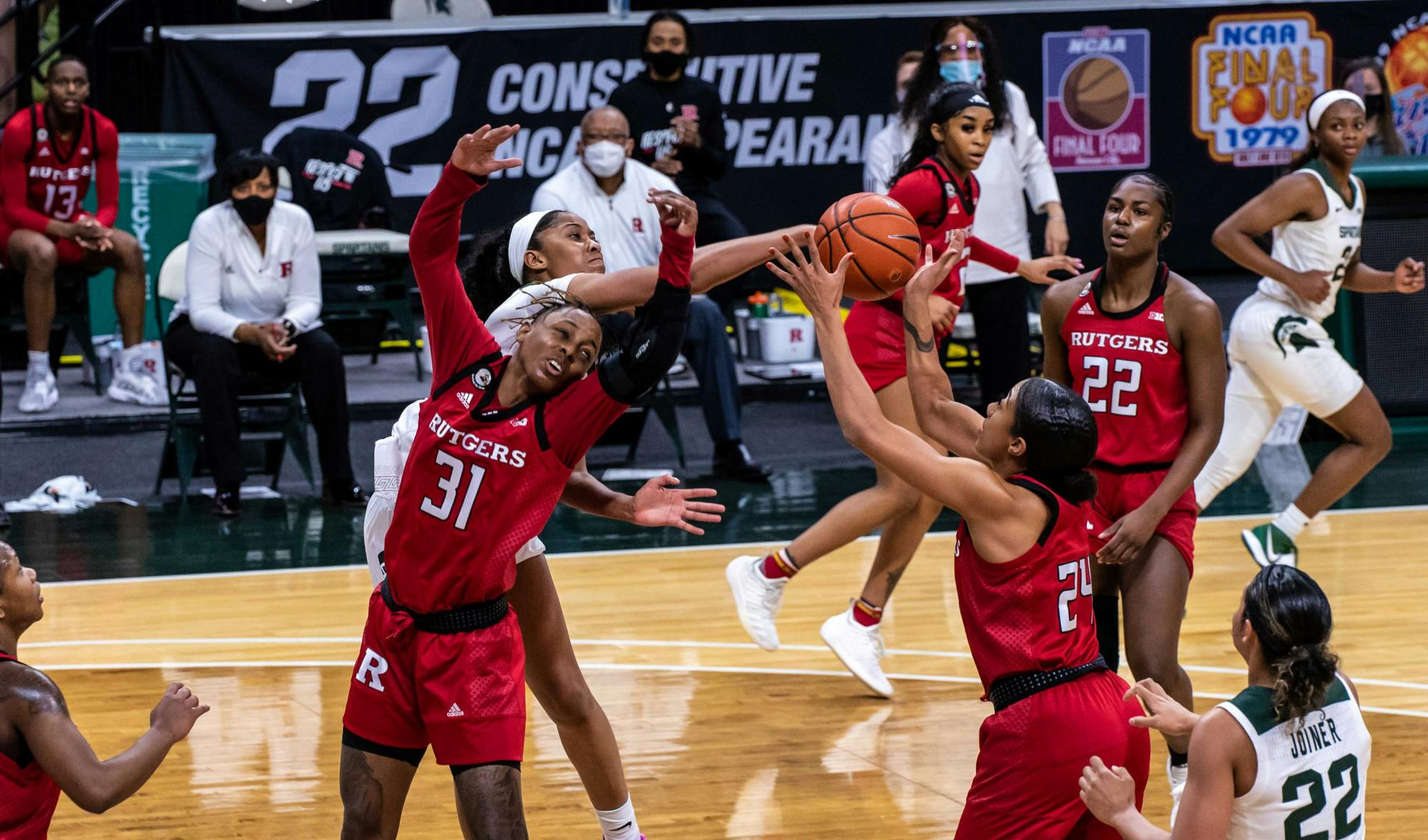 Michigan State versus Rutgers was a violent one, with Crooms losing a tooth in the first half and Joiner limping off to the bench in the second half. The Scarlet Knights made a comeback in the second half to triumph over the Spartans, 63-53, on Feb. 24, 2021.