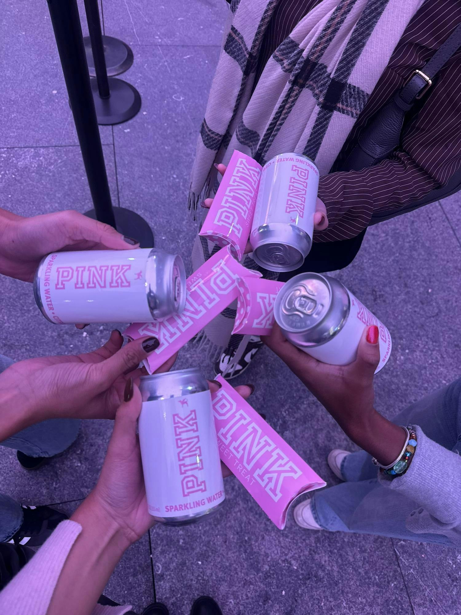 eae29abc-85b5-4fa9-87c8-ebccc70e6e59-1-102-o