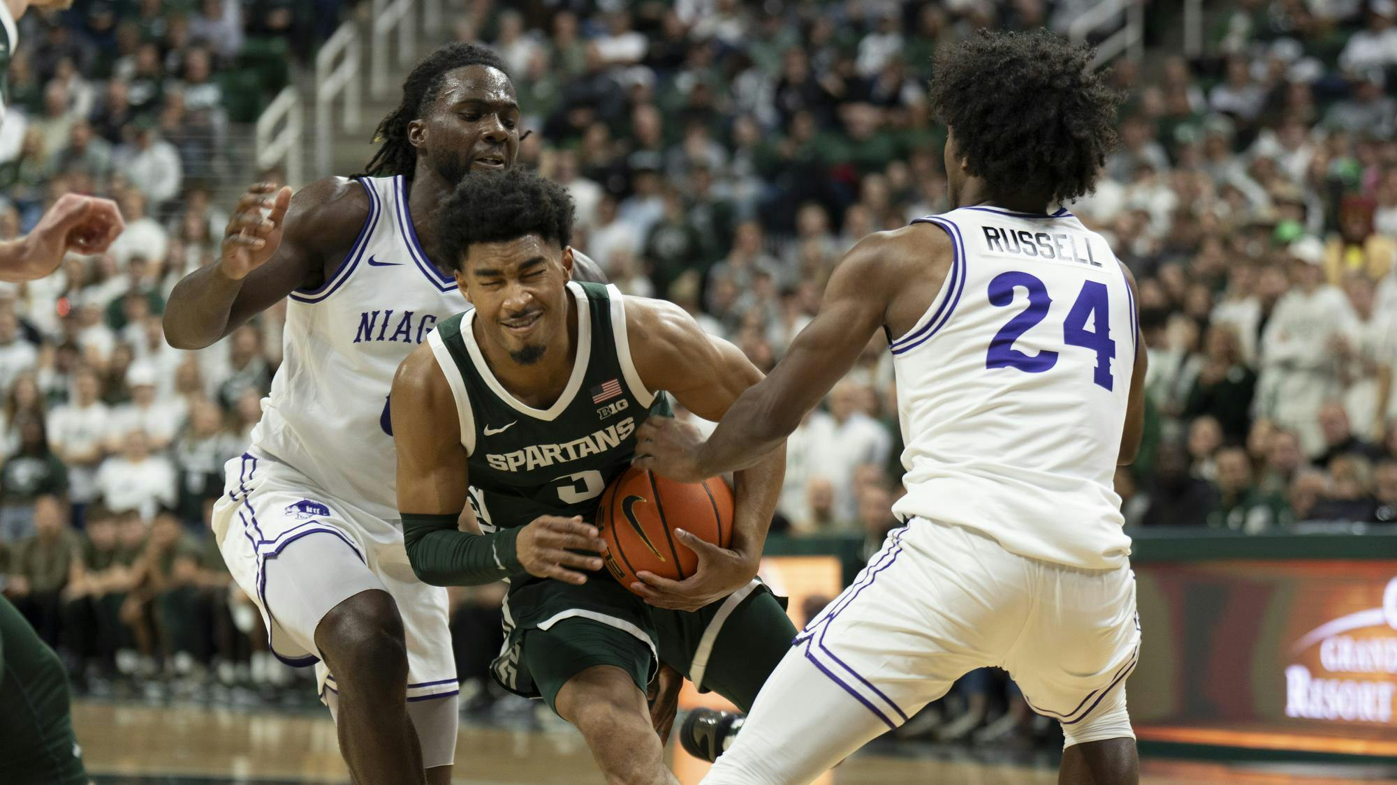 basketball-110724-fgi-5