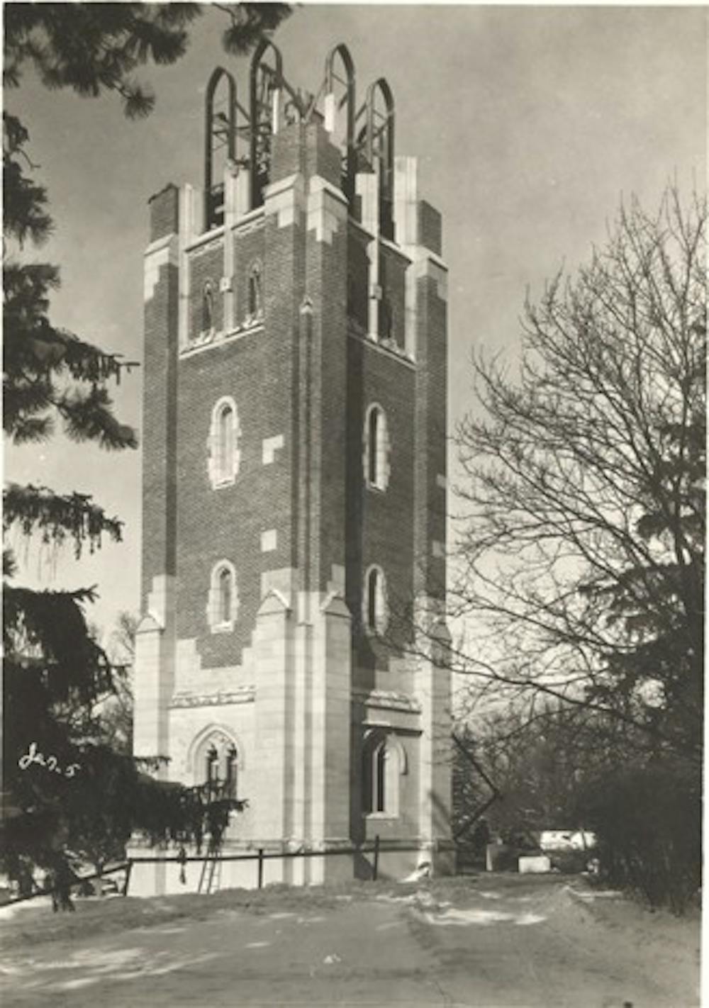 Construction of Beaumont Tower in January 1929 