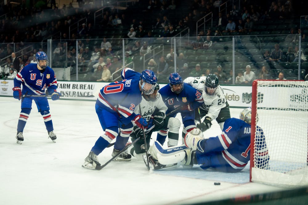 The Spartans attempt to score at Munn Ice Arena on Oct. 1, 2022. The Spartans lost to the USNTDP 4-3.