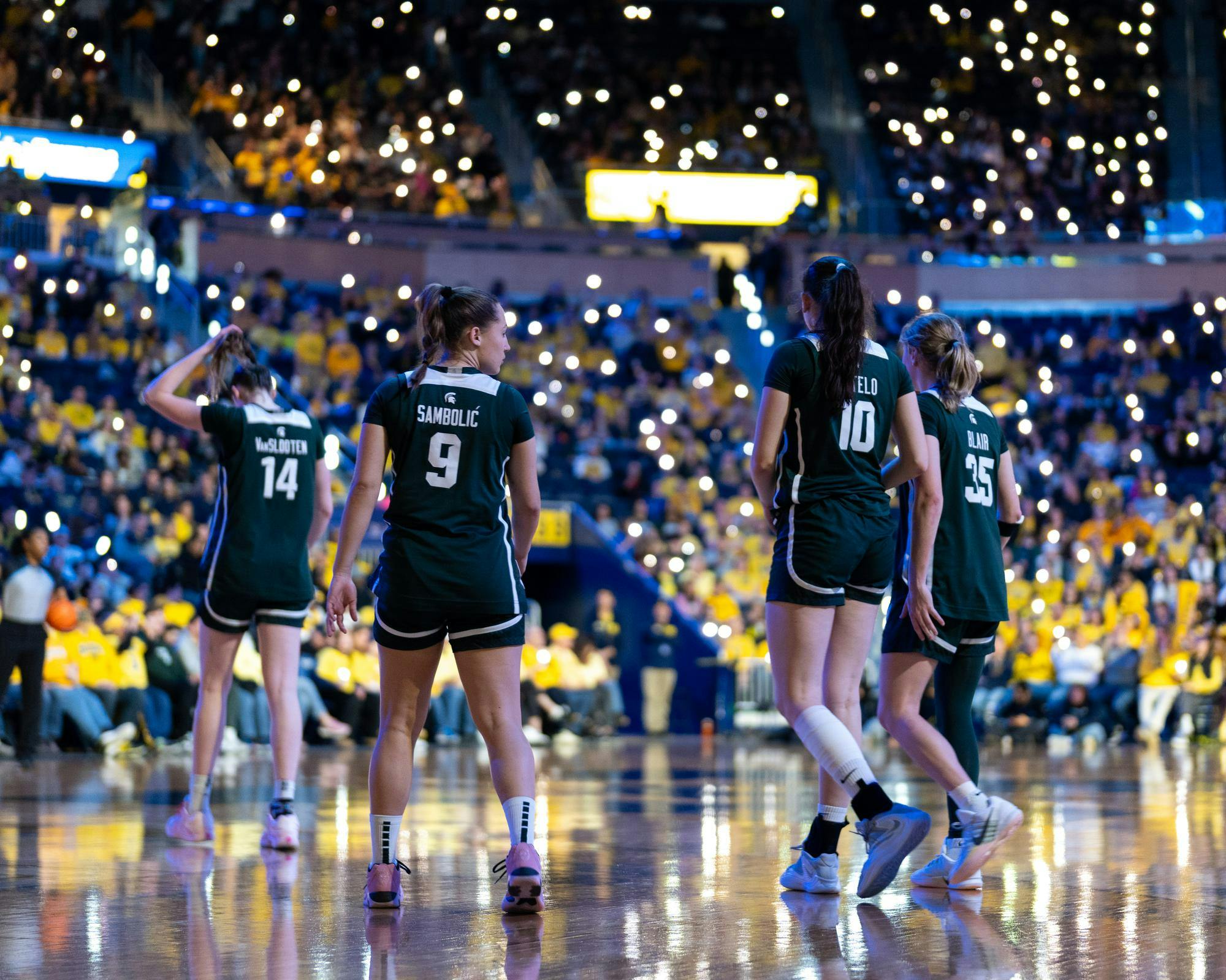 MSU's team takes the floor after a break in the Crisler Center in Ann Arbor, MI on Feb. 15, 2026.