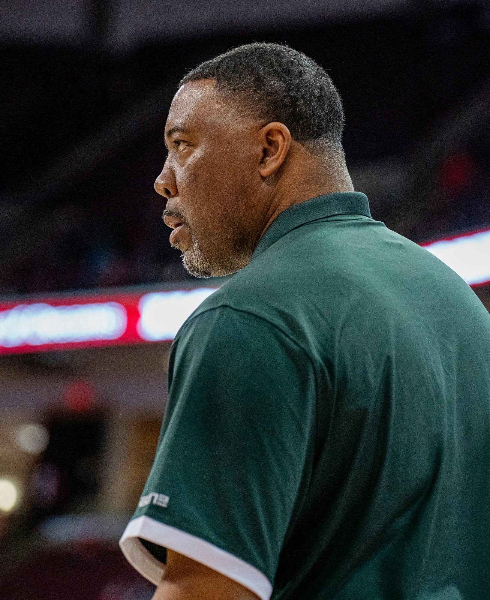 <p>Michigan State associate head coach Dwayne Stephens watches as the Spartans prepare for the Buckeyes on Mar. 3, 2022.</p>