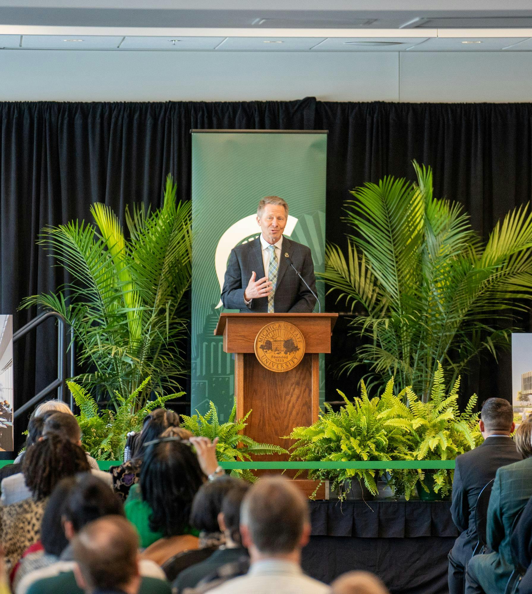 mccribboncut-02072025-zd-1