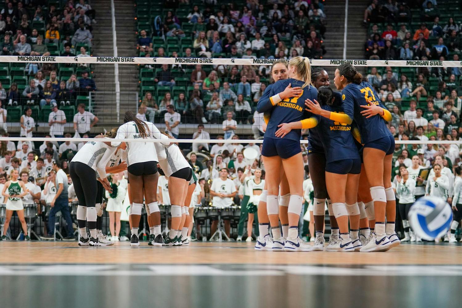 Michigan Volleyball Archive - University of Michigan Athletics