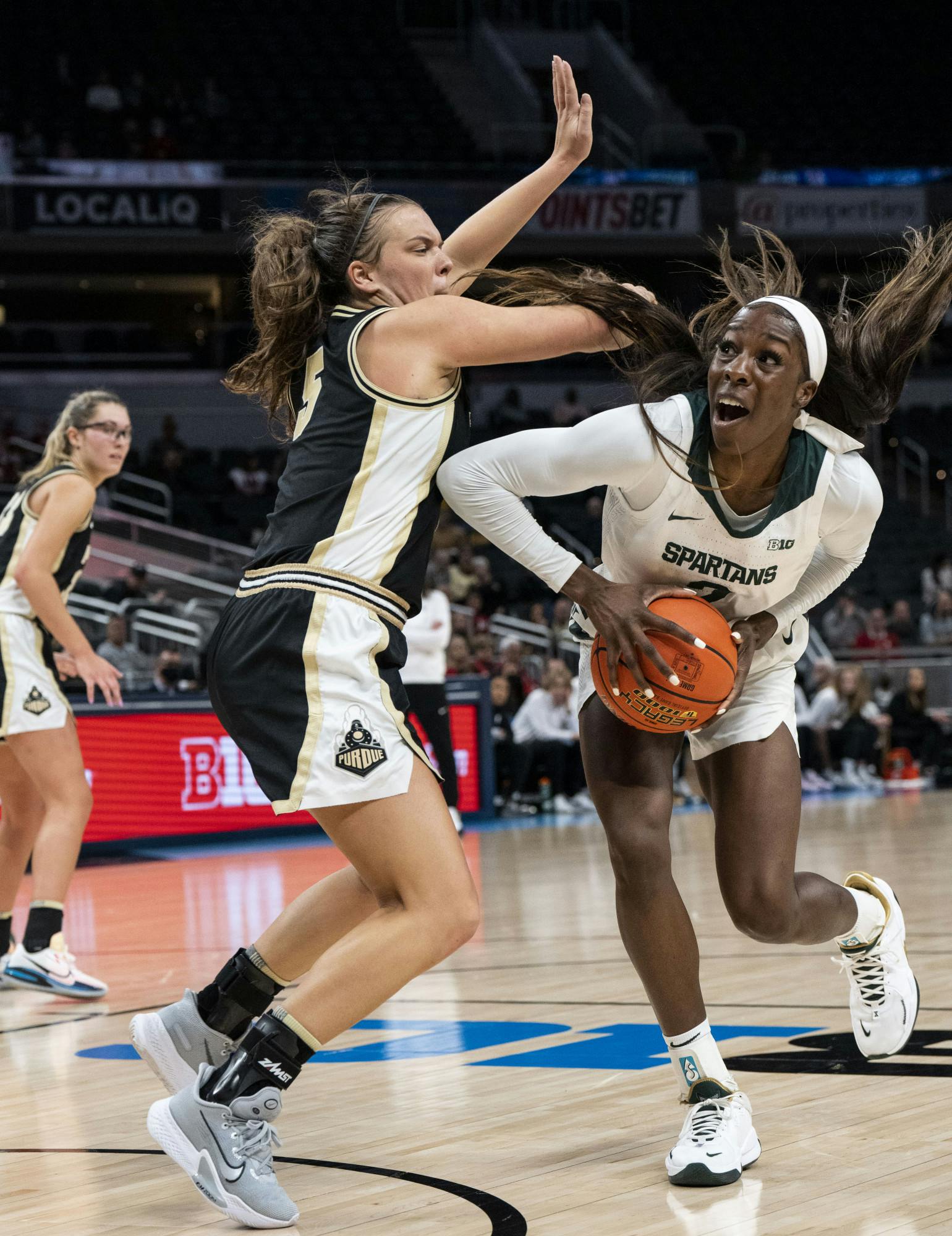 <p>Farquhar (2) attempts a shot in the MSU&#x27;s first B1G matchup against the Purdue Boilermakers at Gainbridge Fieldhouse in Indianapolis, Indiana. March 3, 2022.</p>