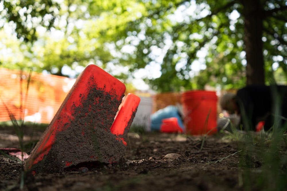 <p>A filthy excavation shovel lies in the dirt near the old observatory Campus Archaeology Program site in East Lansing, Mich., on June 15, 2026.</p>