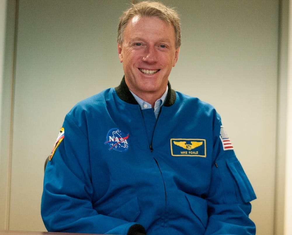 <p>Former astronaut Michael Foale poses for a picture on Sept. 10, 2018 at Engineering Building. Michael was inducted into the U.S. Astronaut Hall of Fame in 2017.</p>