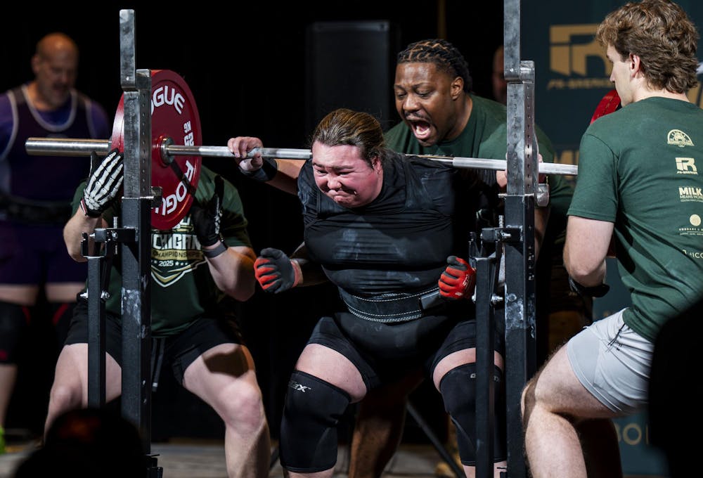 <p>Sierra Weller squats with 137.5 kg at the 2025 USA Powerlifting Michigan State Championships in Lansing, Mich., on Nov. 23, 2025.</p>