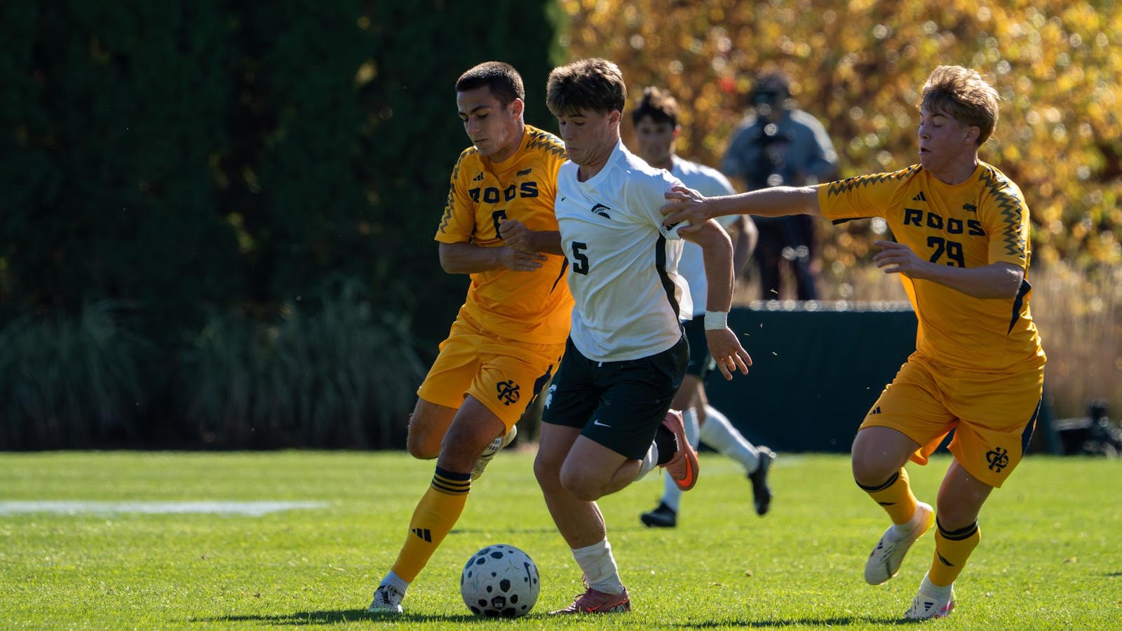 MSU men’s soccer loses in final non conference matchup - The State News