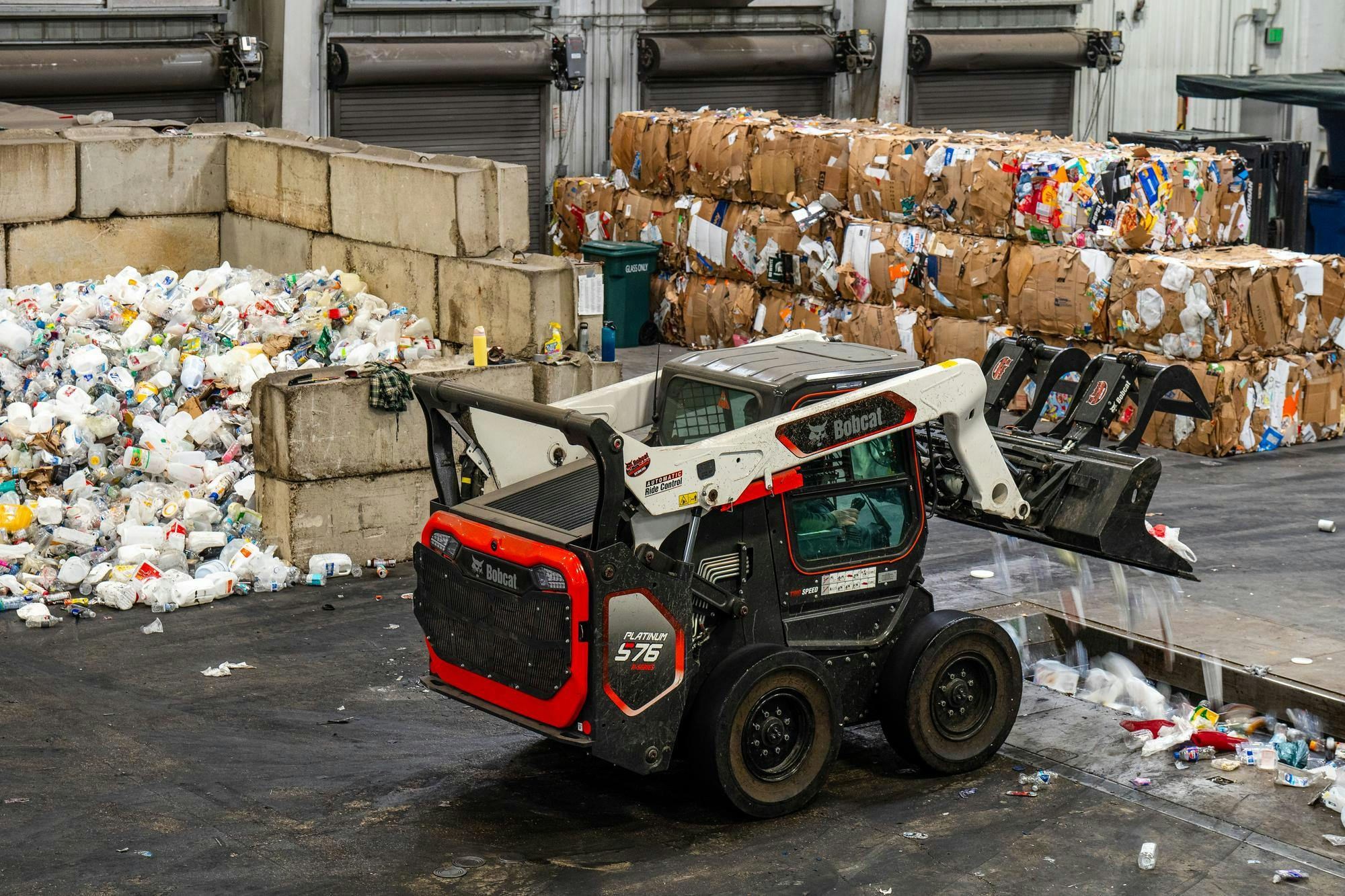 MSU's recycling center utilizes waste as a resource - The State News