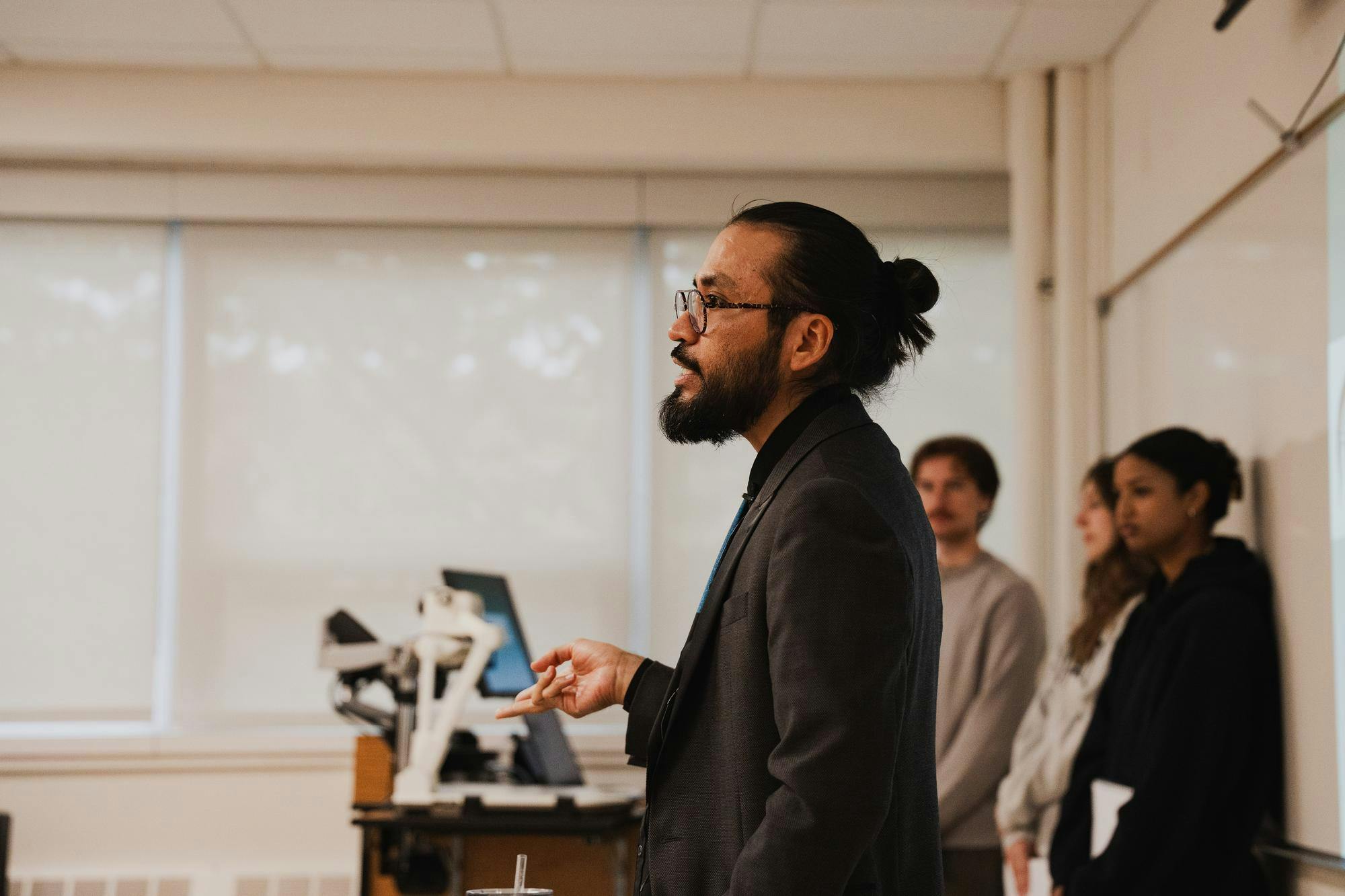 Michigan State professor Dr José Luis Mendoza-Cortes lectures his students in class at the engineering building on Sept. 30, 2024.