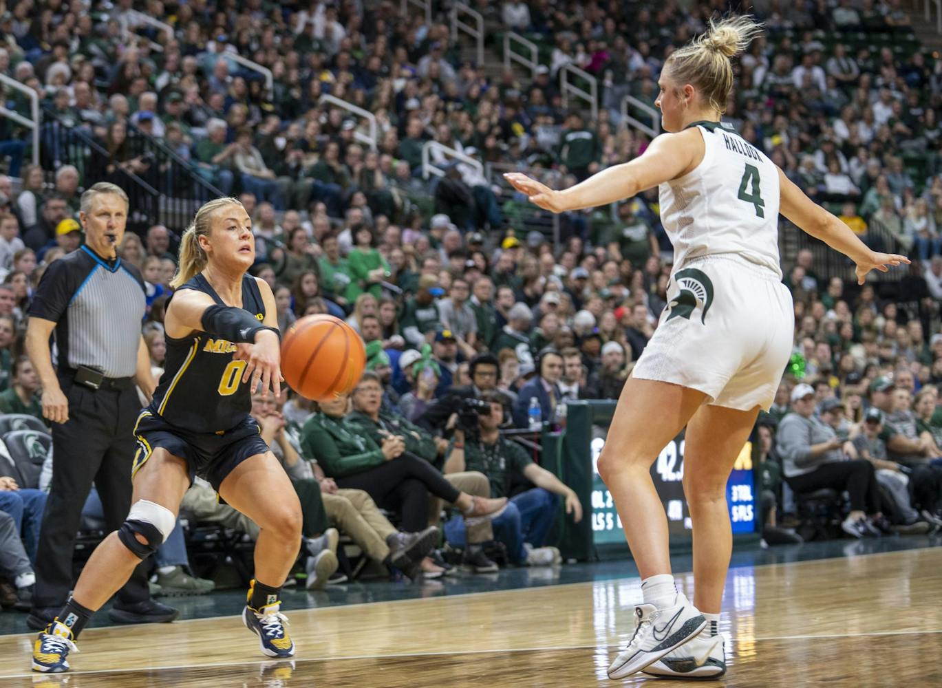 The Spartans Dominate The Michigan Wolverines With A Commanding 82 61 Victory The State News 