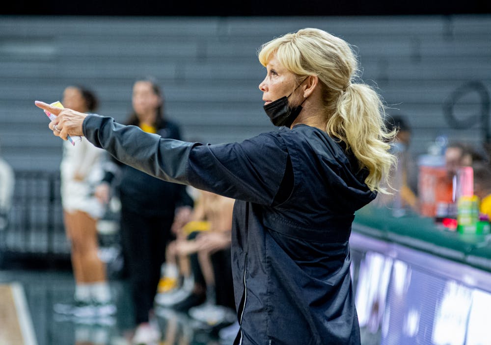 <p>Women&#x27;s basketball Head Coach Suzy Merchant talks to her players at the Breslin Center on Nov. 16, 2021. Michigan State women&#x27;s basketball took down Valparaiso 73-62, Merchant claimed her 500th win.</p>