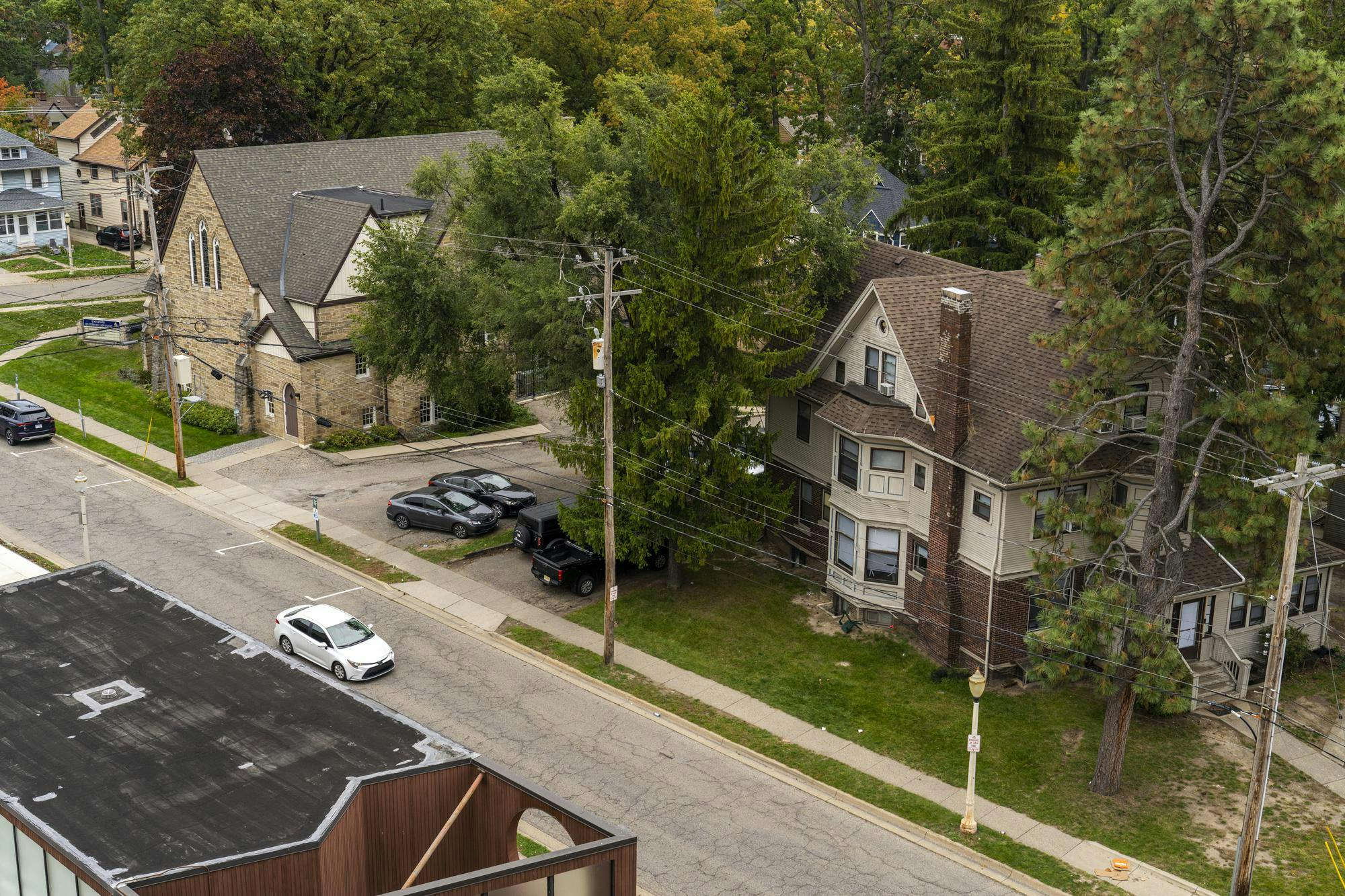 <p>Off-campus housing on Division Street, just north of Grand River Avenue, hosts Michigan State students in East Lansing, Mich., on Sunday, Oct. 11, 2026.</p>