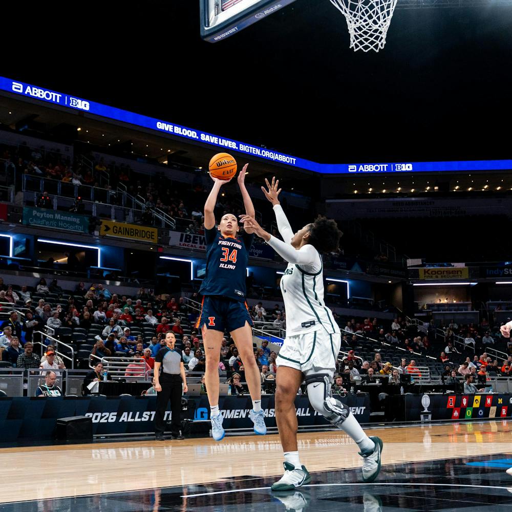 Illinois Jr. G, Maddie Webber (34), shoots the ball inside the paint in the Gainbridge Fieldhouse in Indianapolis, IN on March 5, 2026.