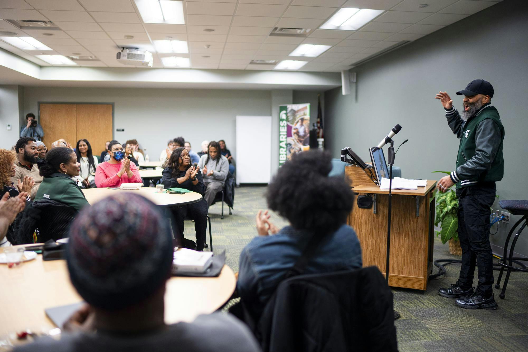 dagbovie-book022425-des-04